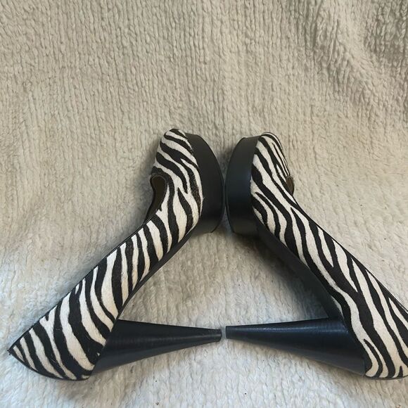 Michael Michael Kors Calf hair Zebra Print platform slip on Heels SZ9.5M - Picture 5 of 10